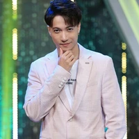 ST ( bạn thanh mai trúc mã của Ngọc )