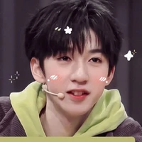 Hạ Tuấn Lâm(Tiểu bạch thỏ)