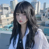 Lary( L, chị )