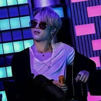 Park Jimin - Hắn