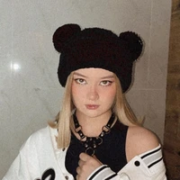 Mẹ Alina, Luna và Diassa
