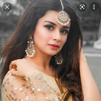 Ania bạn thân của purvi shreya và takata