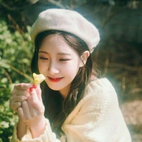 Con tác giả cute nhứt hệ mặt trời