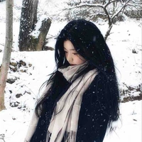 Thiều Bạch Dương [@ariiieiss]