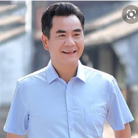 Nhật Trung ( bố của Yên )