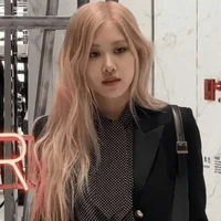 park chaeyoung (cô)