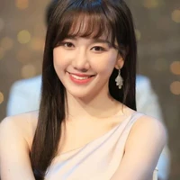 Hari(mẹ Huy)