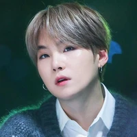 Min Yoongi (Suga)