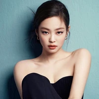 JUNG JENNIE