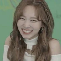 Im Nayeon