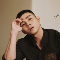 Jun Phạm ( yêu Ngân)
