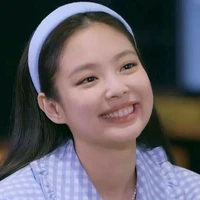 Kim Jennie (cô)