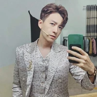 Huy ( Bạn thân của Khoa - Karik-)