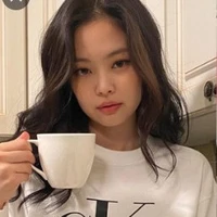Jennie Kim (em)