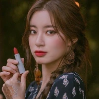 Thẩm Thanh_mẹ Hàn Vũ