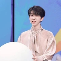 Hạ Tuấn Lâm (🐰)
