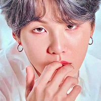 Min Yoongi(ba Chaeyoung)