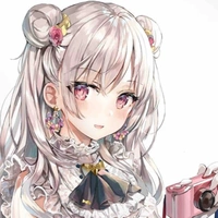 Vương Y Y ( chị họ cậu ) 