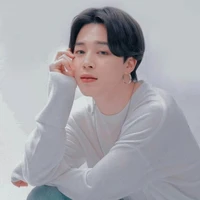 @𝐣𝐢𝐦𝐢𝐧(🐥)