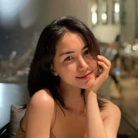 Hòa Minzy ( con gái bà Dạ )