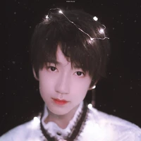 Hạ Tuấn Lâm (anh họ cậu)