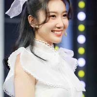 Ngân(bạn thân Ngọc)