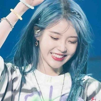 Lee Ji Euan(IU)-Chị-
