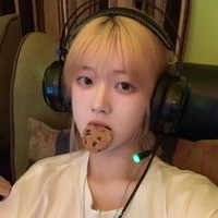 tay phải của Taehyung