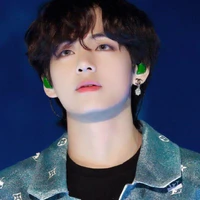Kim Taehyung/V [cậu]