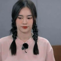 Ngọc ( chị 2 anh)