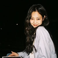 Kim Jennie (Em)