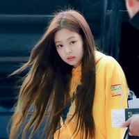 Kim Jennie (Em)