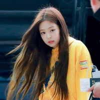 Kim Jennie (Em)