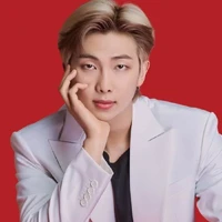 Namjoon /babacủa Suga