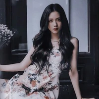 LaJisoo Manoban ( chị )