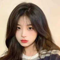 Gia Hân ( em út )