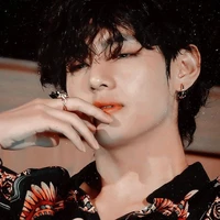 Kim Taehyung (hắn)