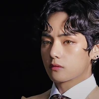 Kim Taehyung ( anh)