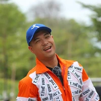 Vinh(lớp trưởng)