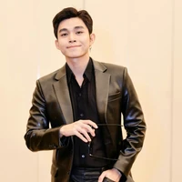 Jun Phạm (bạn thân Ngô Kiến Huy)