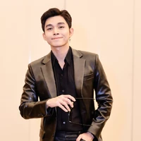 Jun Phạm