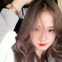 Kim Jisoo ( Y )