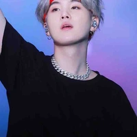 Min Youngi (suga)