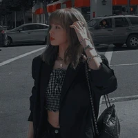 Lalisa Manoban (Cô)
