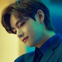 Kim Taehyung- hắn