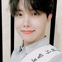 Jung Hoseok (Anh họ Jungkook)