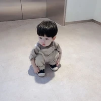 Yang Jihoon • em trai của Ami•