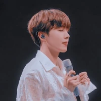 Tác giả hỏi thì trả lời 😼