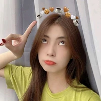 Uyên ( Em gái của Huy )