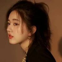 Triệu Lộ Tư (BFF Chiến)